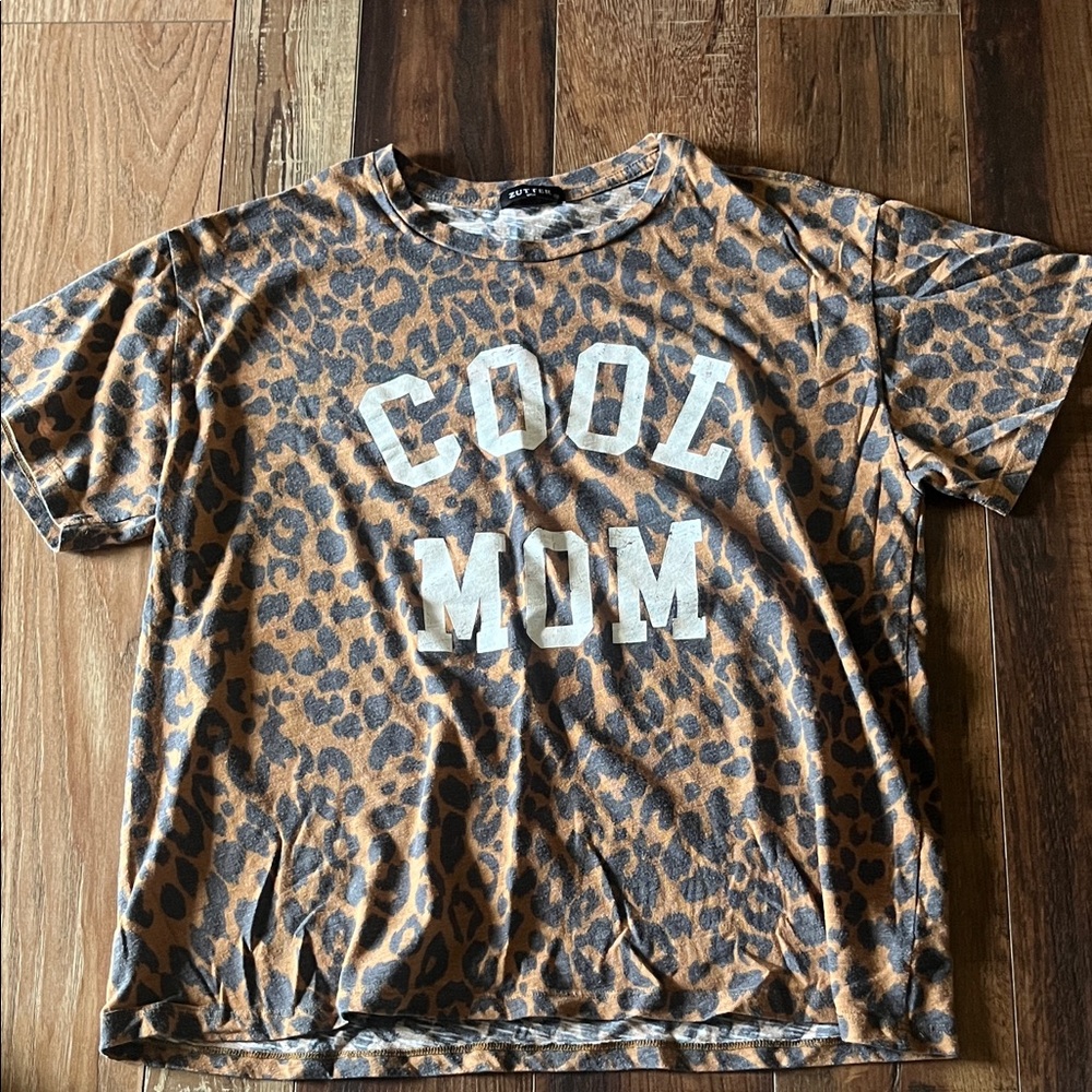 Leopard Print 'Cool Mom' Short Sleeve Tee